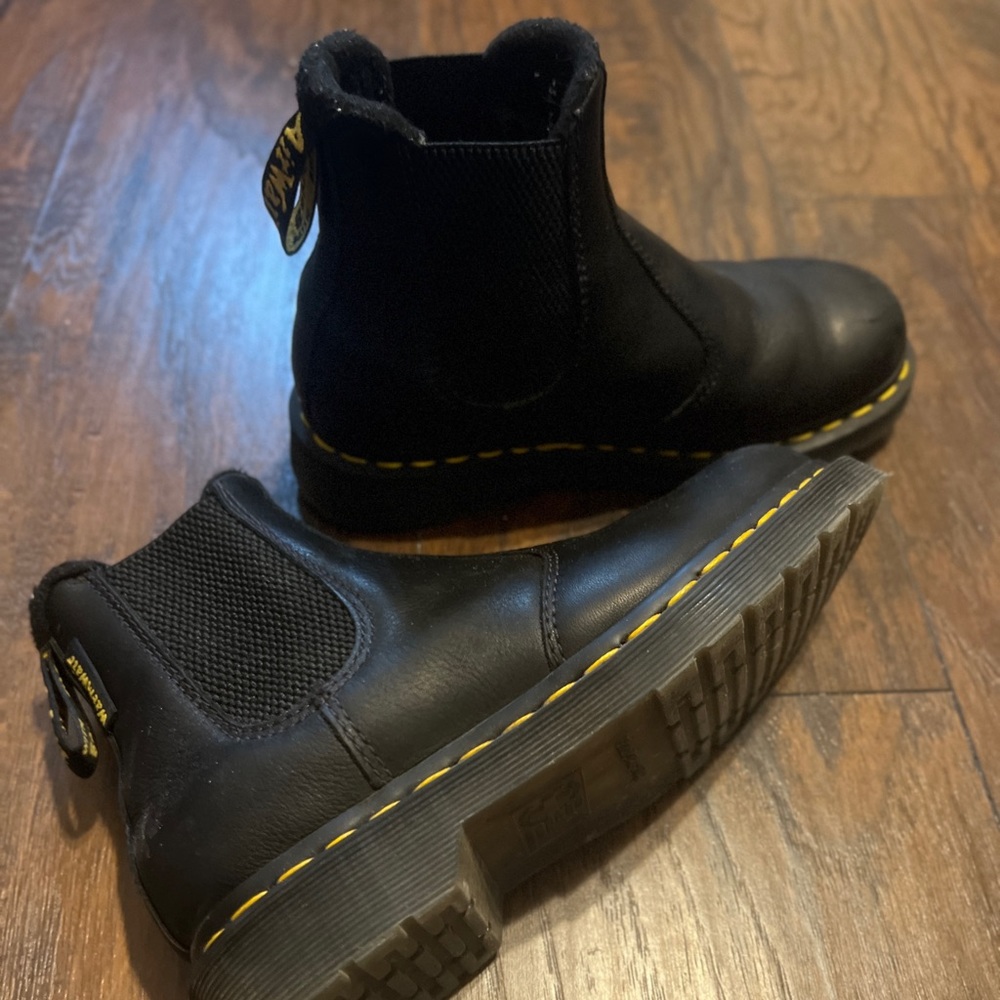 Dr.Martens Chelsea boots women 6